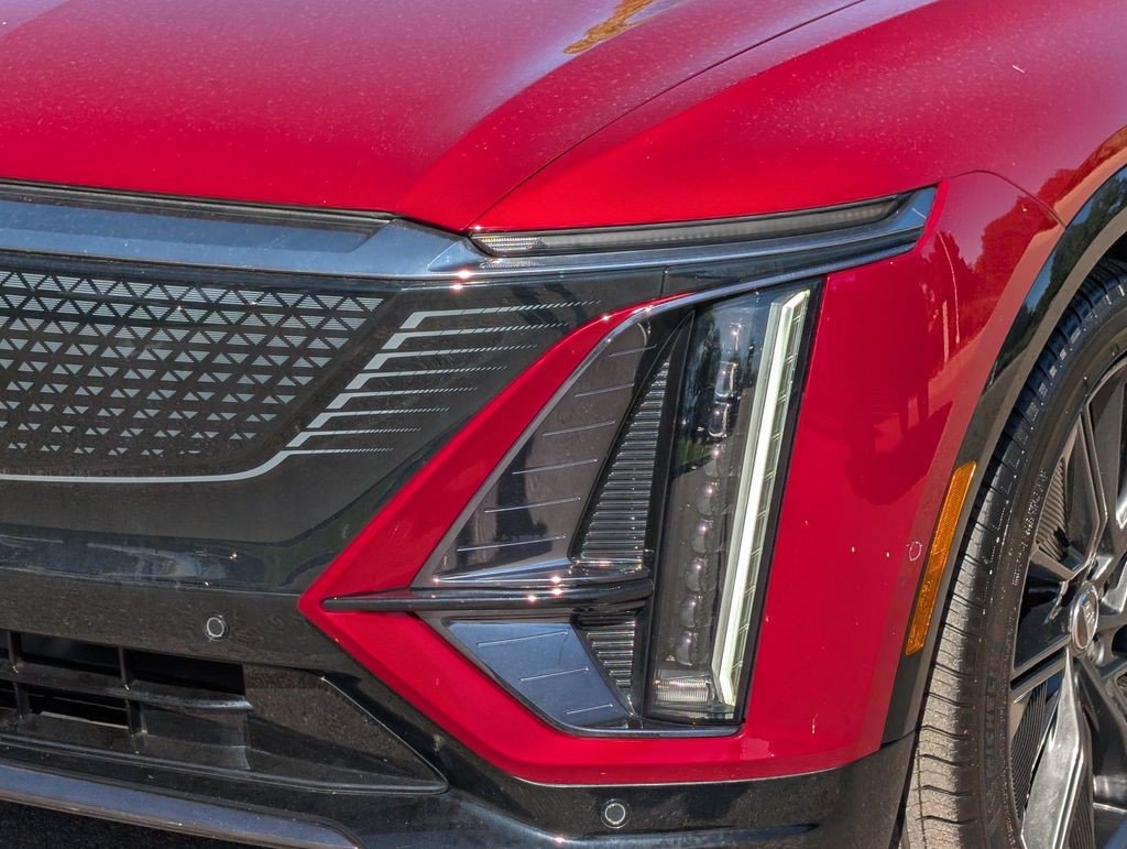 Certified 2024 Cadillac Lyriq Sport AWD/4WD image 12