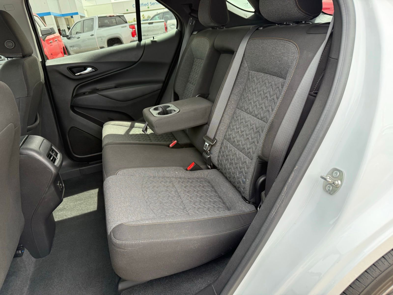 Used 2024 Chevrolet Equinox LT AWD/4WD image 32