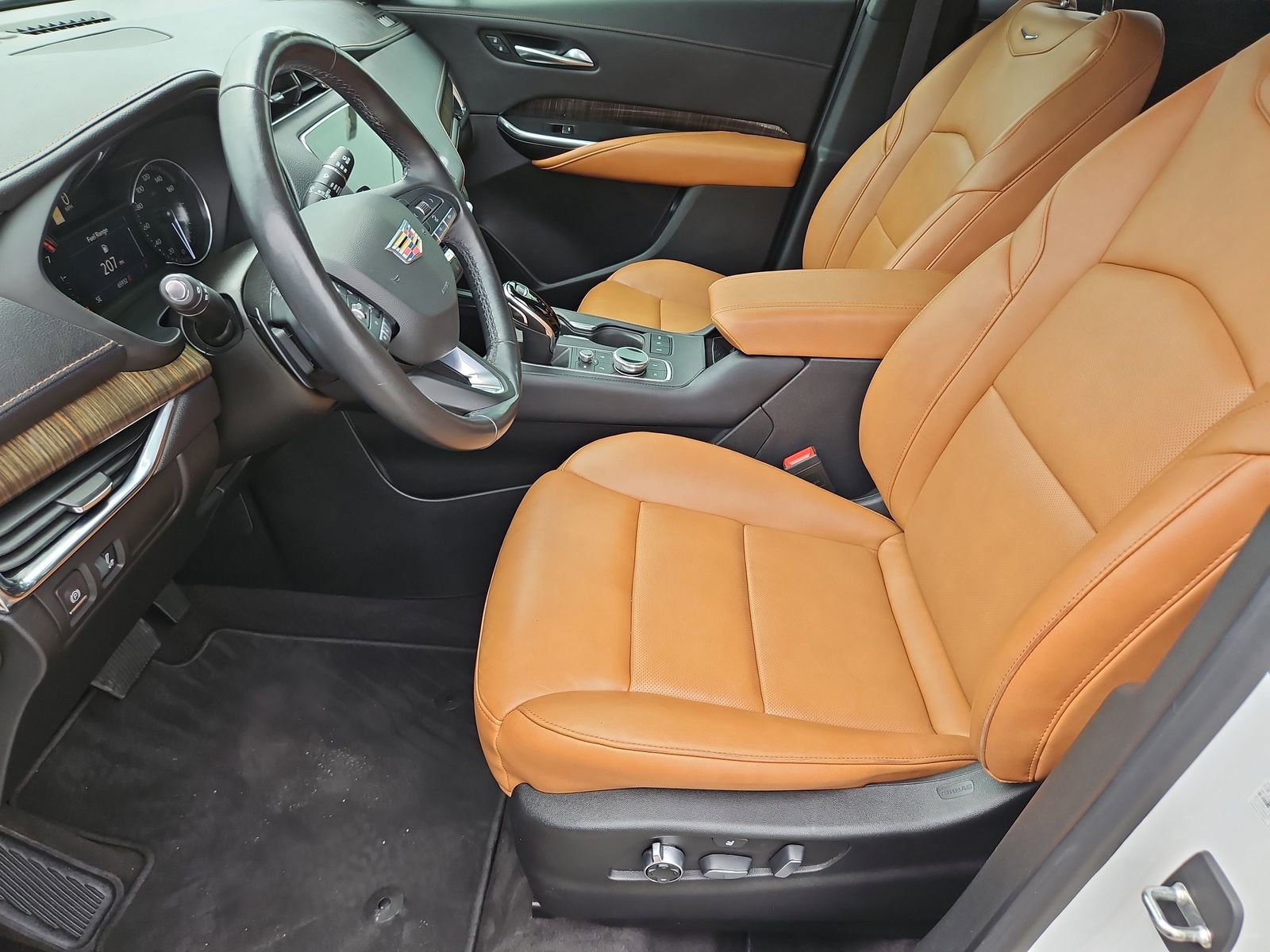 Used 2020 Cadillac XT4 Premium Luxury FWD image 13