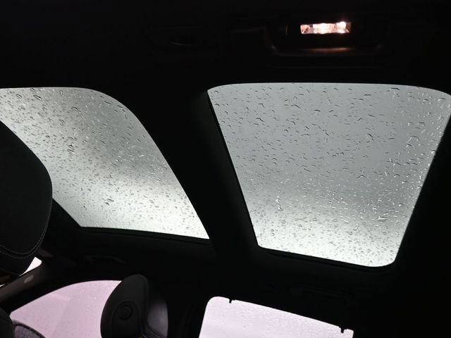 Used 2018 Mercedes-Benz GLC 350e 4MATIC image 21