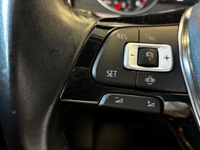 Used 2020 Volkswagen Atlas SE w/ Panoramic Sunroof Package FWD image 20