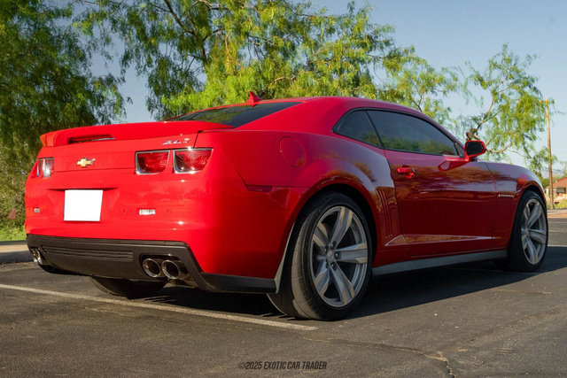 Used 2013 Chevrolet Camaro ZL1 RWD image 8