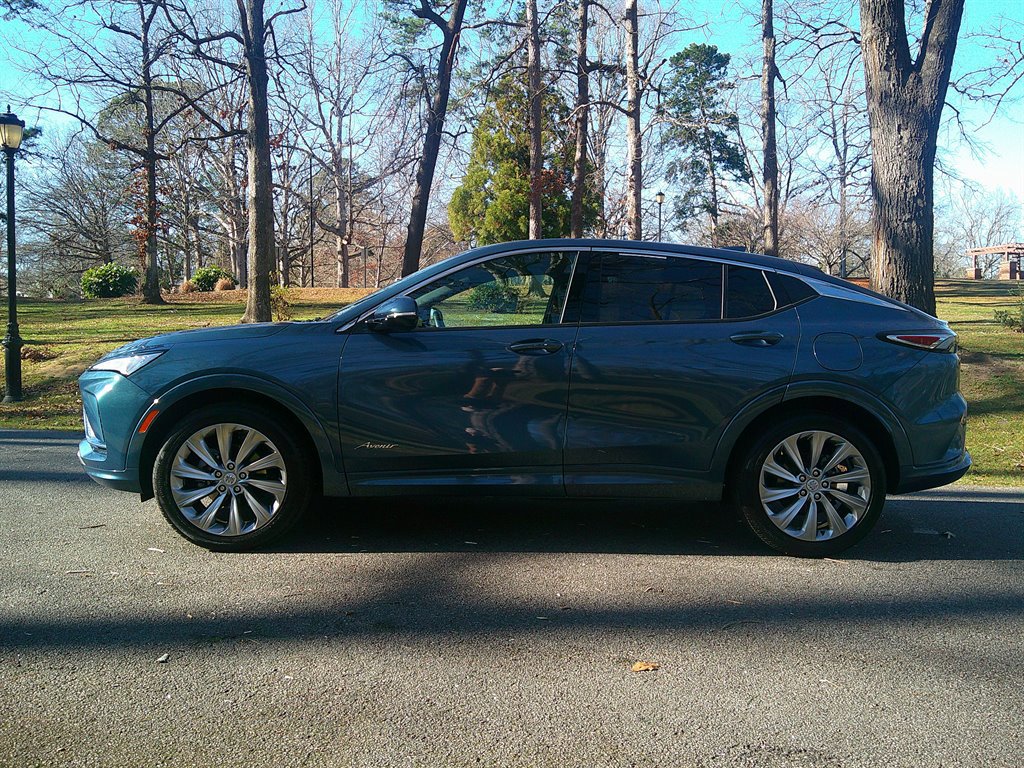 Used 2025 Buick Envista Avenir image 8
