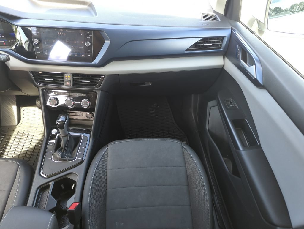Certified 2023 Volkswagen Taos SE w/ Panoramic Sunroof Package FWD image 16