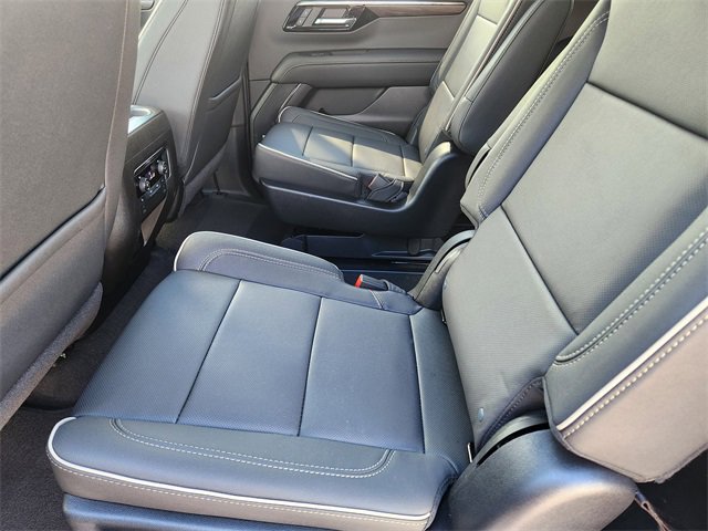 New 2026 Chevrolet Suburban Premier image 20