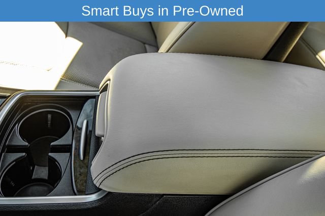 Used 2017 Chrysler 300 C w/ Light Group AWD/4WD image 31