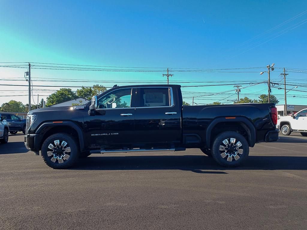 New 2026 GMC Sierra 3500 Denali w/ Technology Package image 3