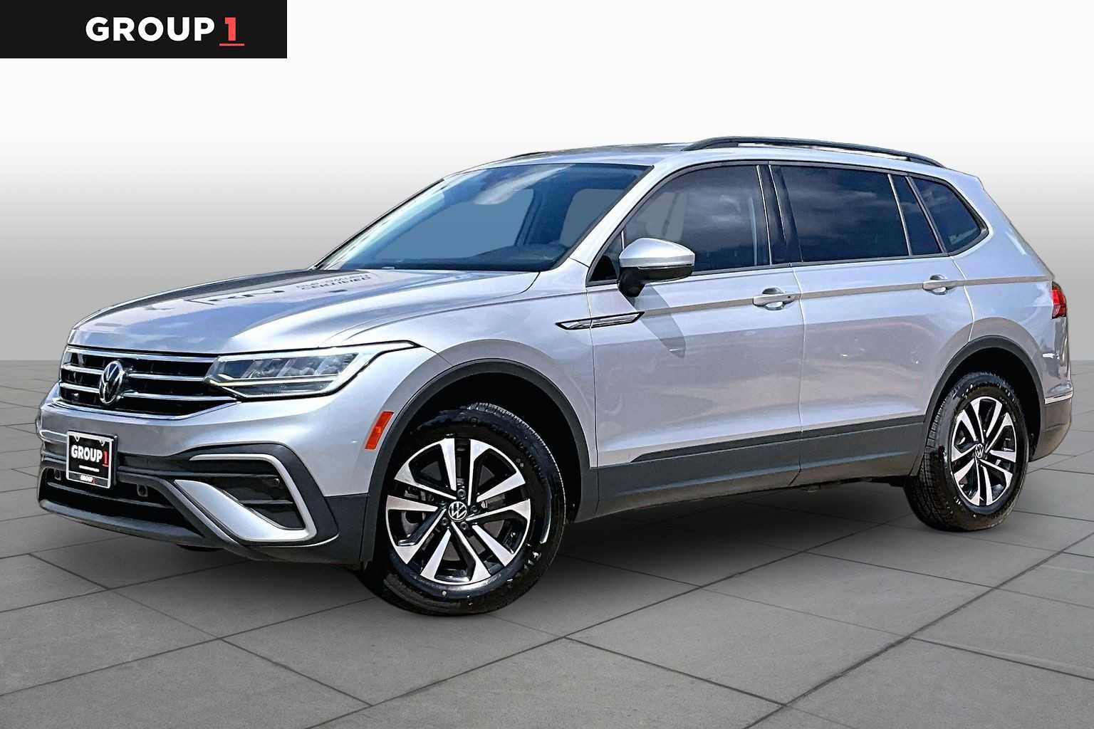 Used 2022 Volkswagen Tiguan S FWD image 1