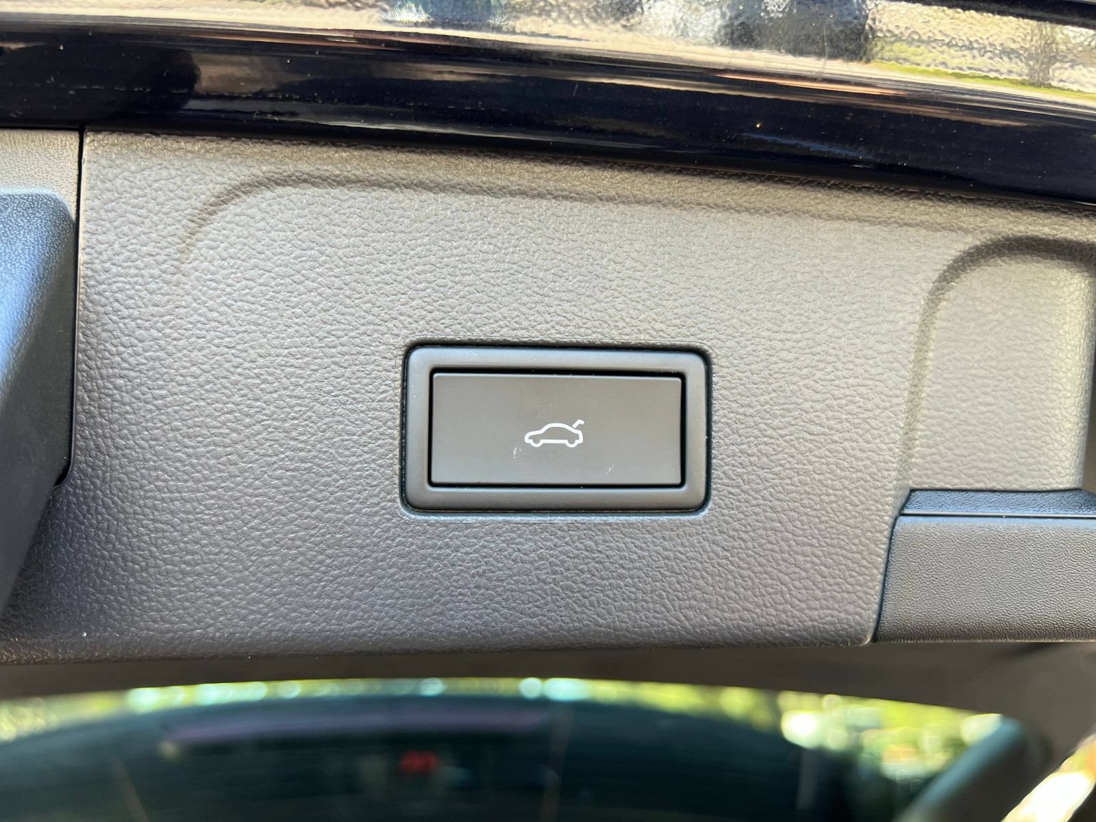 Used 2026 Volkswagen Atlas SE FWD image 22