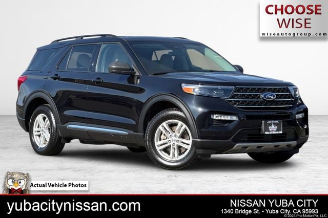 Used 2024 Ford Explorer XLT w/ Equipment Group 202A image 1