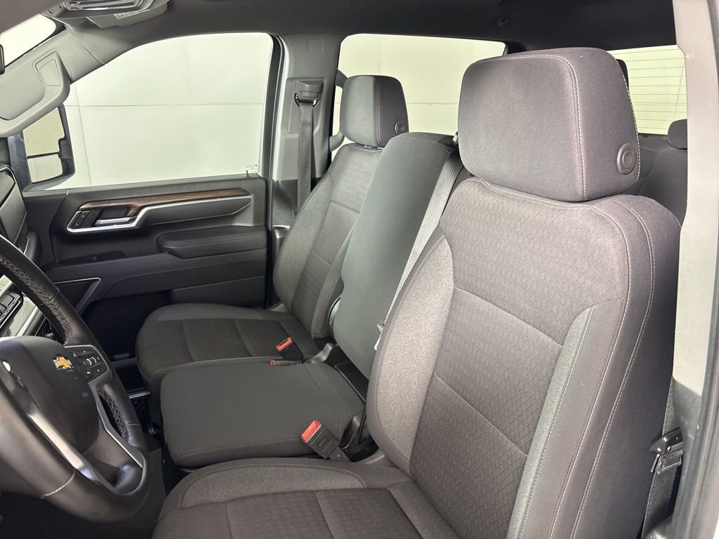 Used 2025 Chevrolet Silverado 2500 LT w/ Convenience Package AWD/4WD image 27