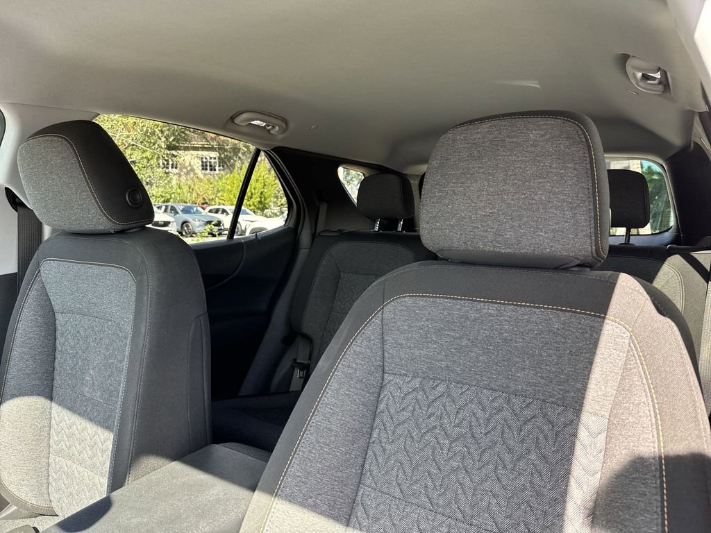 Used 2022 Chevrolet Equinox LT FWD image 42