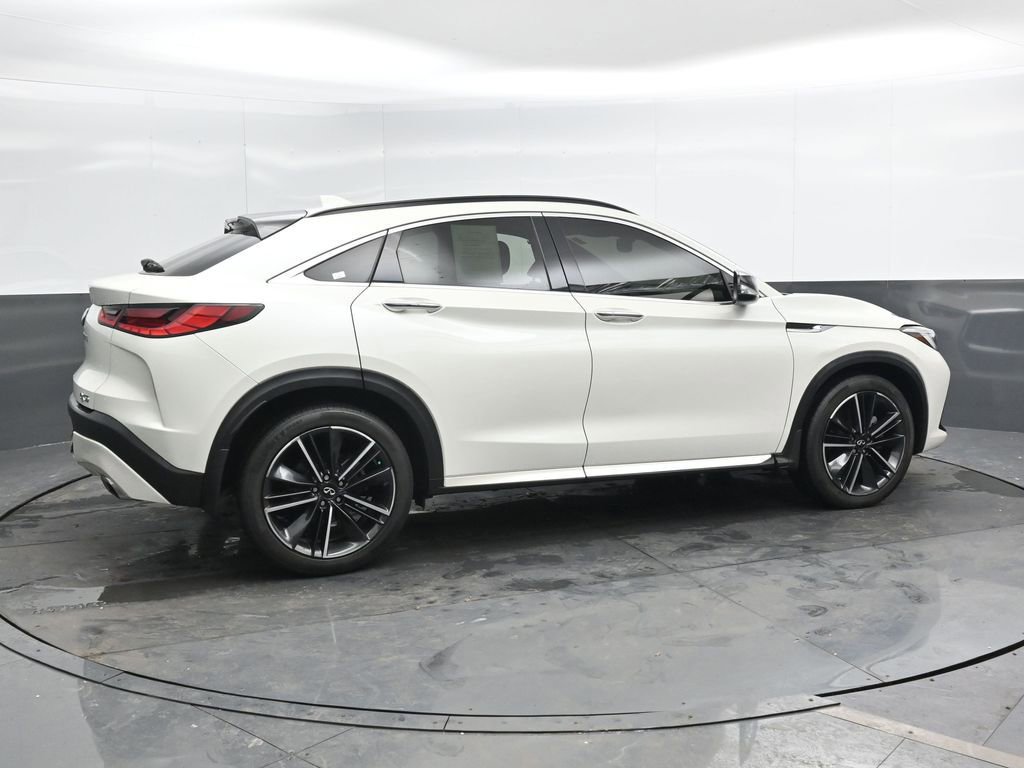 Used 2022 INFINITI QX55 Luxe w/ Cargo Package image 3