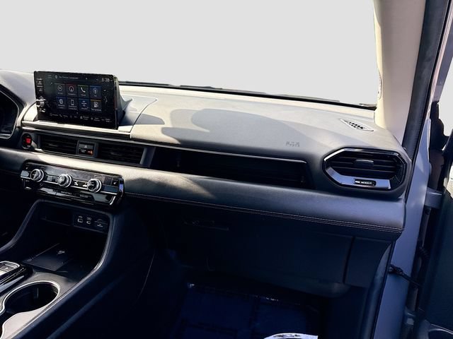 Used 2024 Honda Pilot Touring image 28