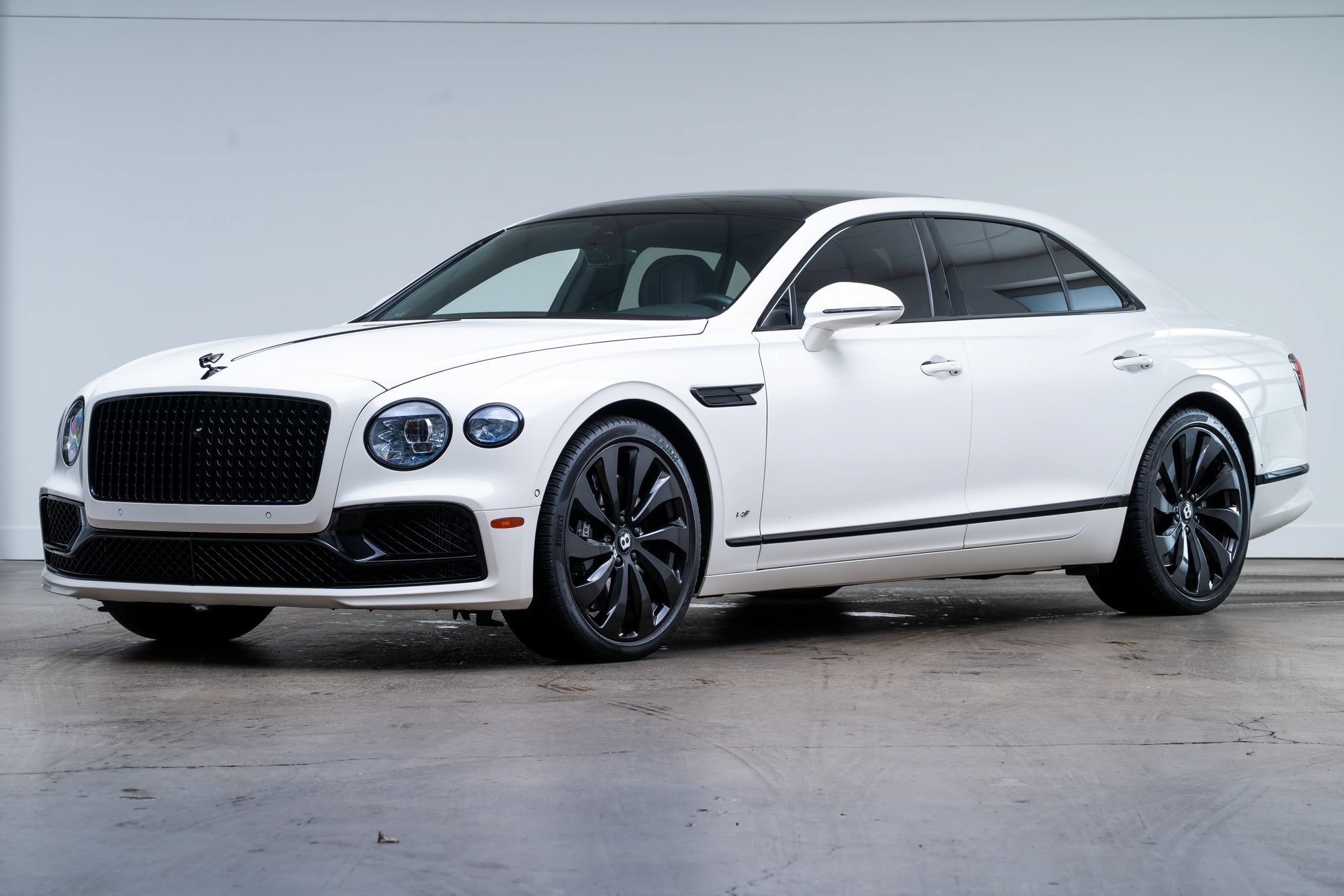 Used 2021 Bentley Flying Spur V8 AWD/4WD image 3