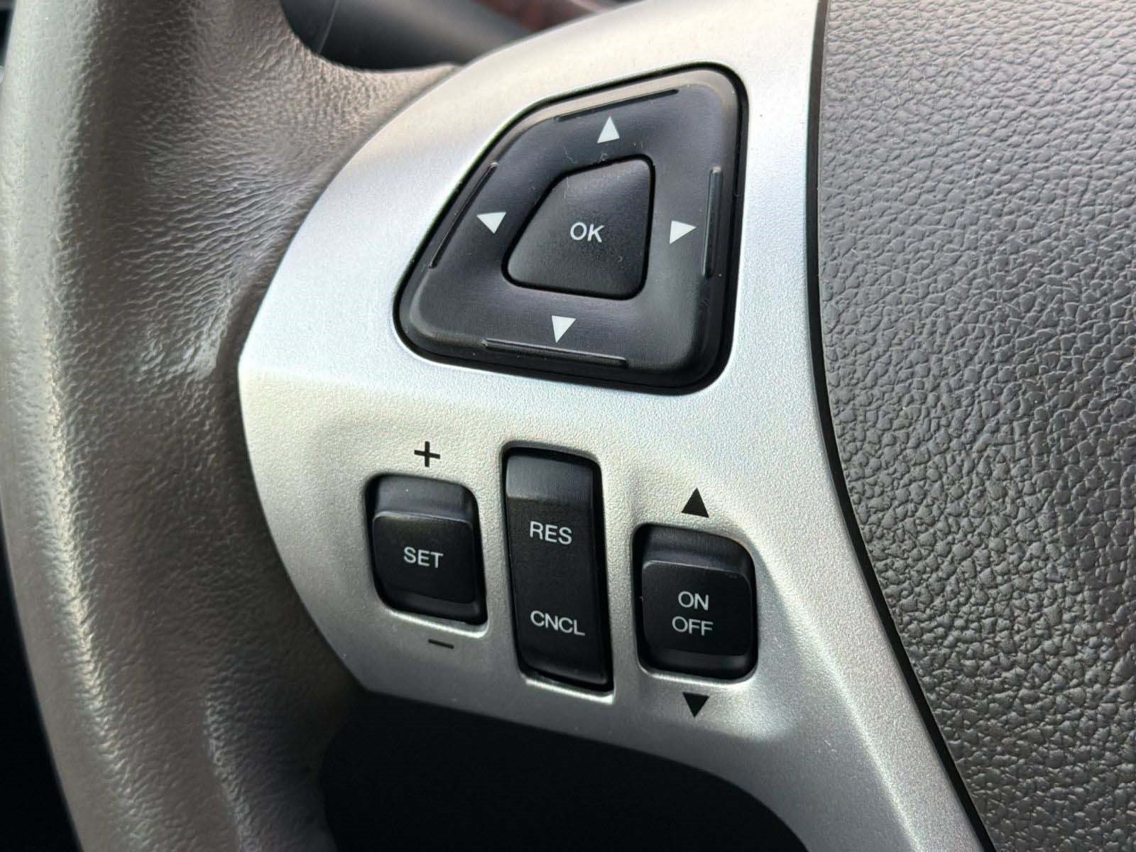 Used 2014 Ford Edge Limited w/ Equipment Group 301A FWD image 16