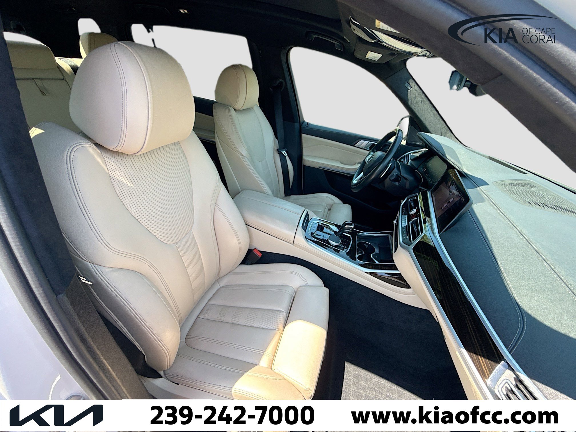 Used 2021 BMW X7 xDrive40i w/ Premium Package image 14