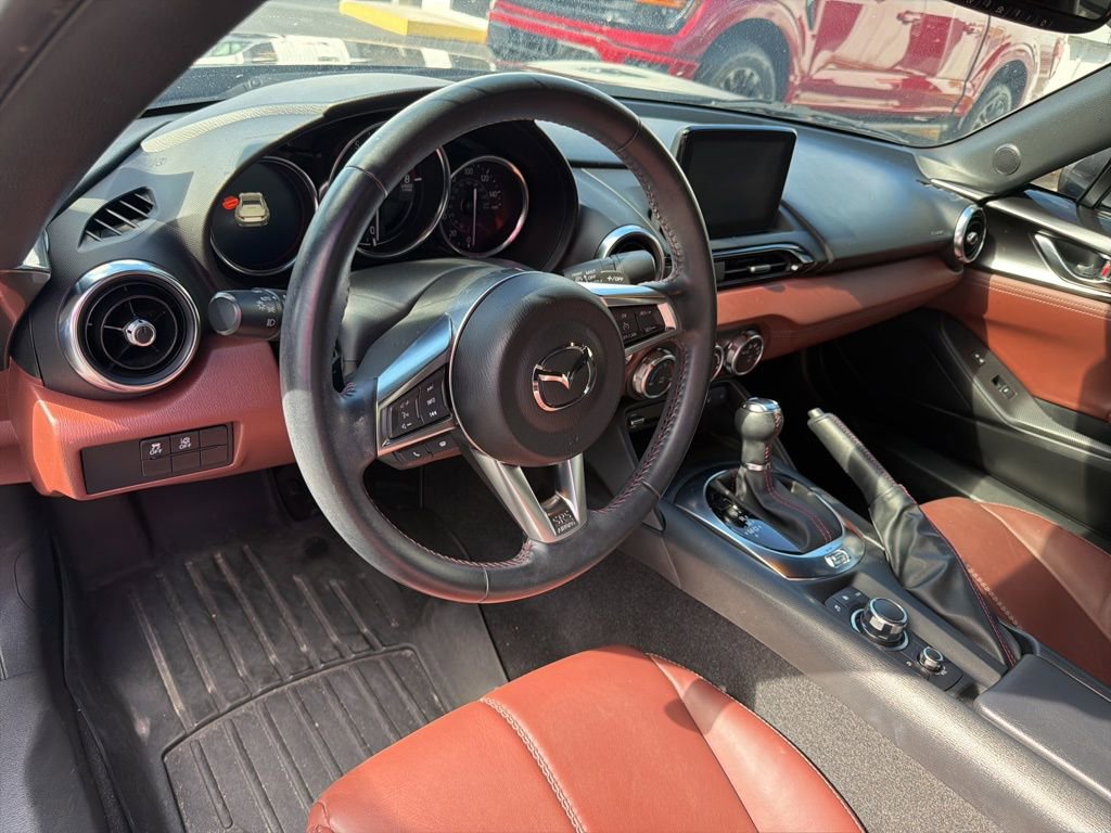 Used 2019 MAZDA MX-5 Miata RF Grand Touring image 8