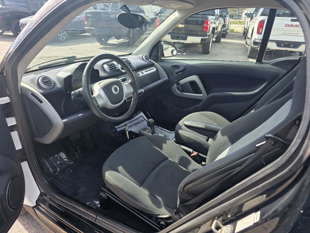 Used 2015 smart fortwo pure RWD image 5