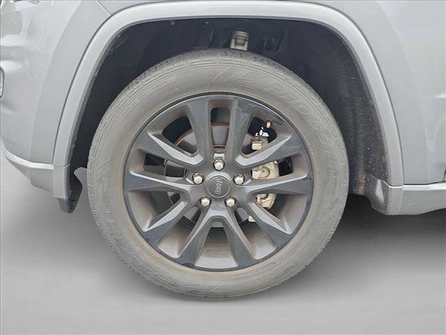 Used 2019 Jeep Grand Cherokee Altitude image 22