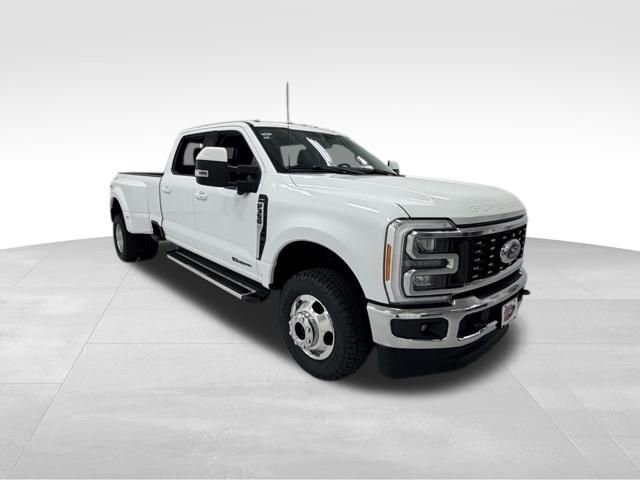 Used 2023 Ford F350 Lariat AWD/4WD image 7