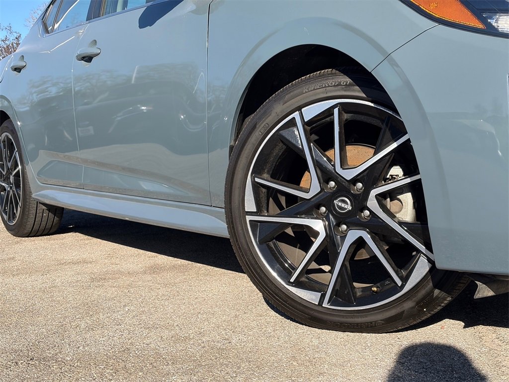 Certified 2024 Nissan Sentra SR w/ SR Premium Package image 2