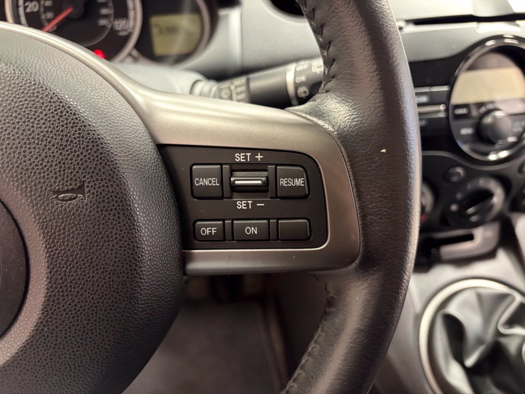 Used 2011 MAZDA MAZDA2 FWD image 12