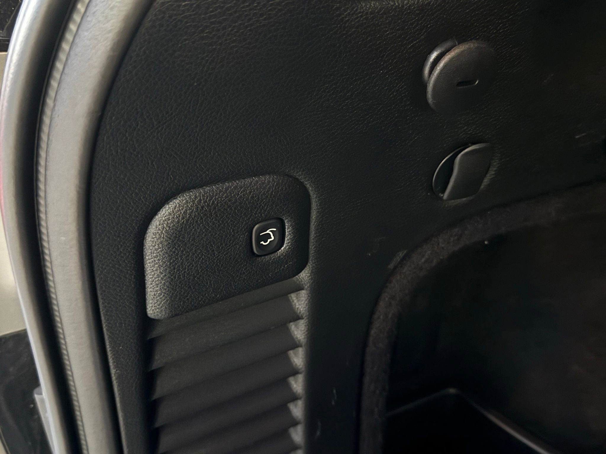 Used 2015 Jeep Grand Cherokee Limited image 32