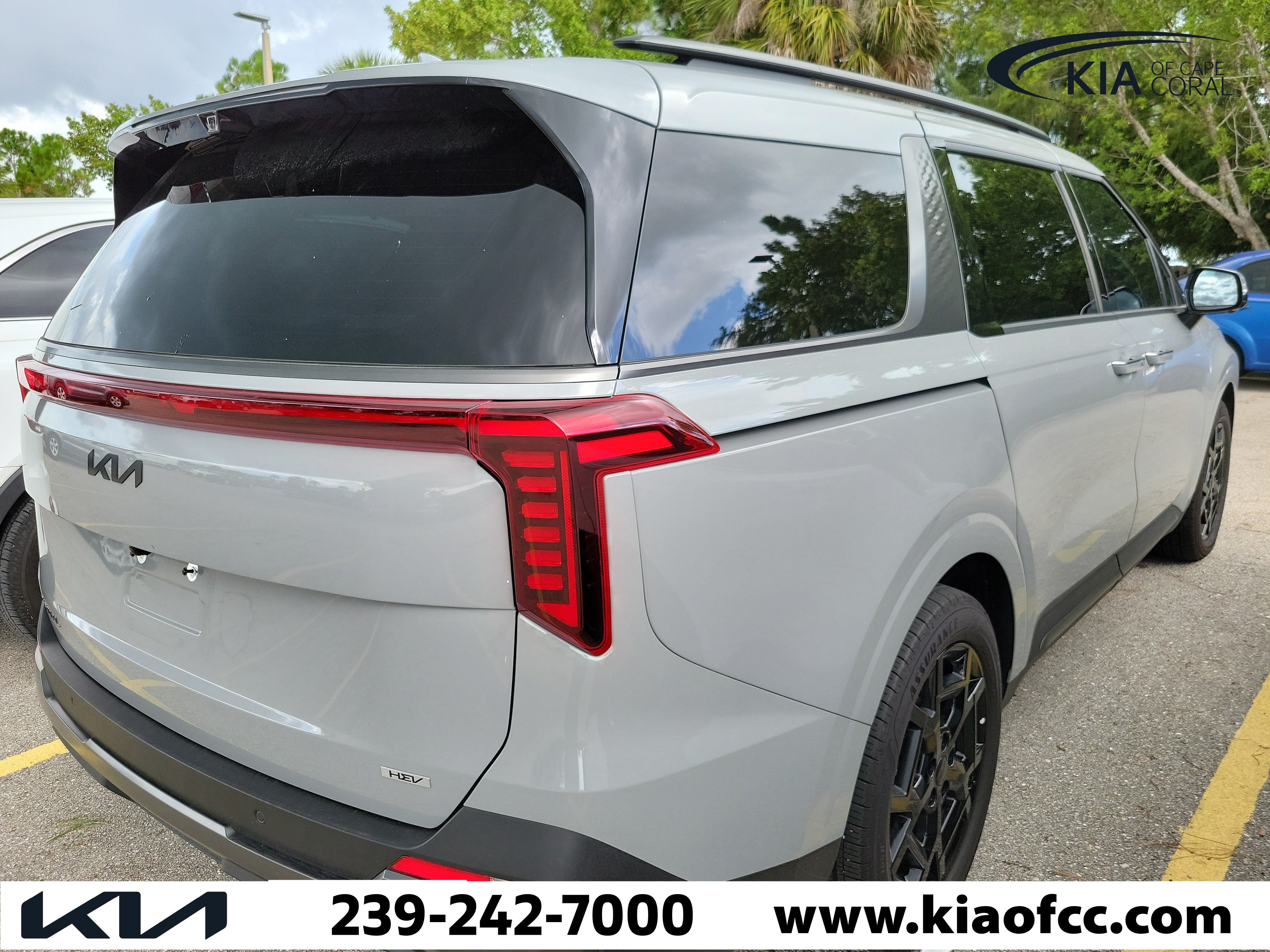 Certified 2026 Kia Carnival SX Prestige FWD image 8