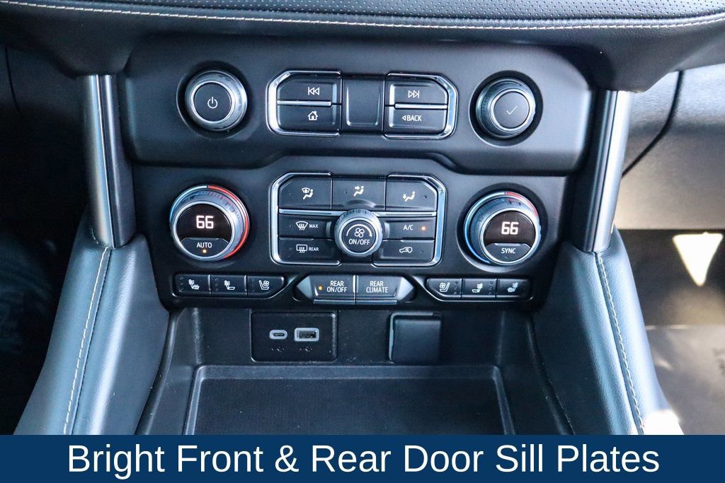 Used 2023 Chevrolet Suburban Premier image 32