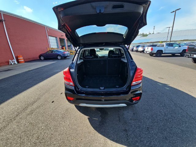 Used 2022 Chevrolet Trax LT AWD/4WD image 35