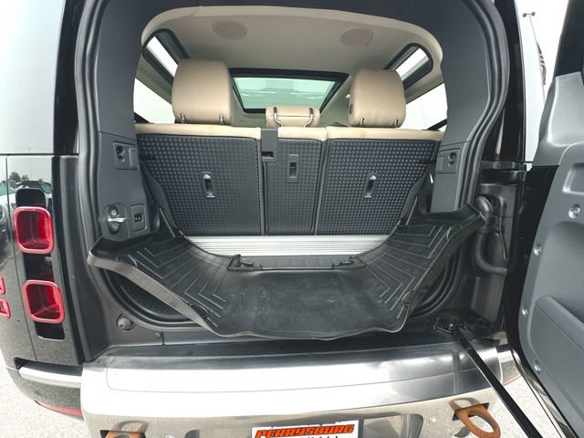 Used 2023 Land Rover Defender 90 SE AWD/4WD image 26