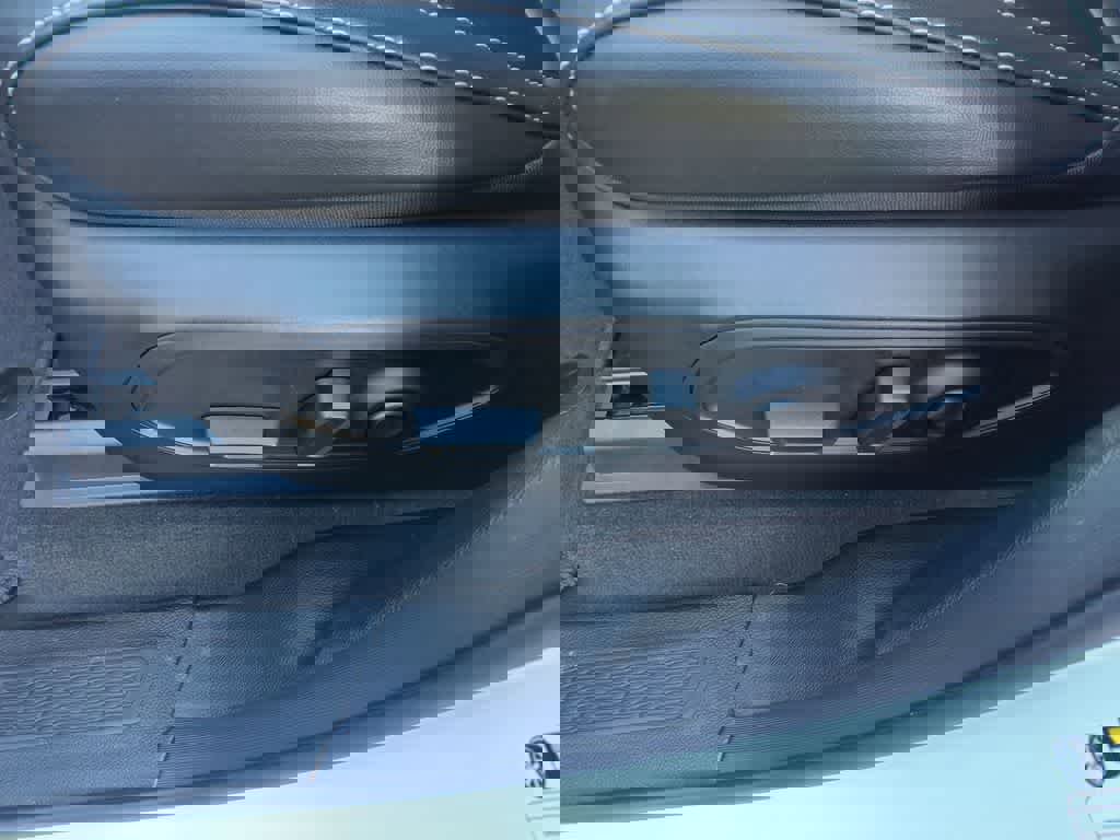 New 2025 Jeep Grand Cherokee L Limited w/ Trailer Tow Package image 12