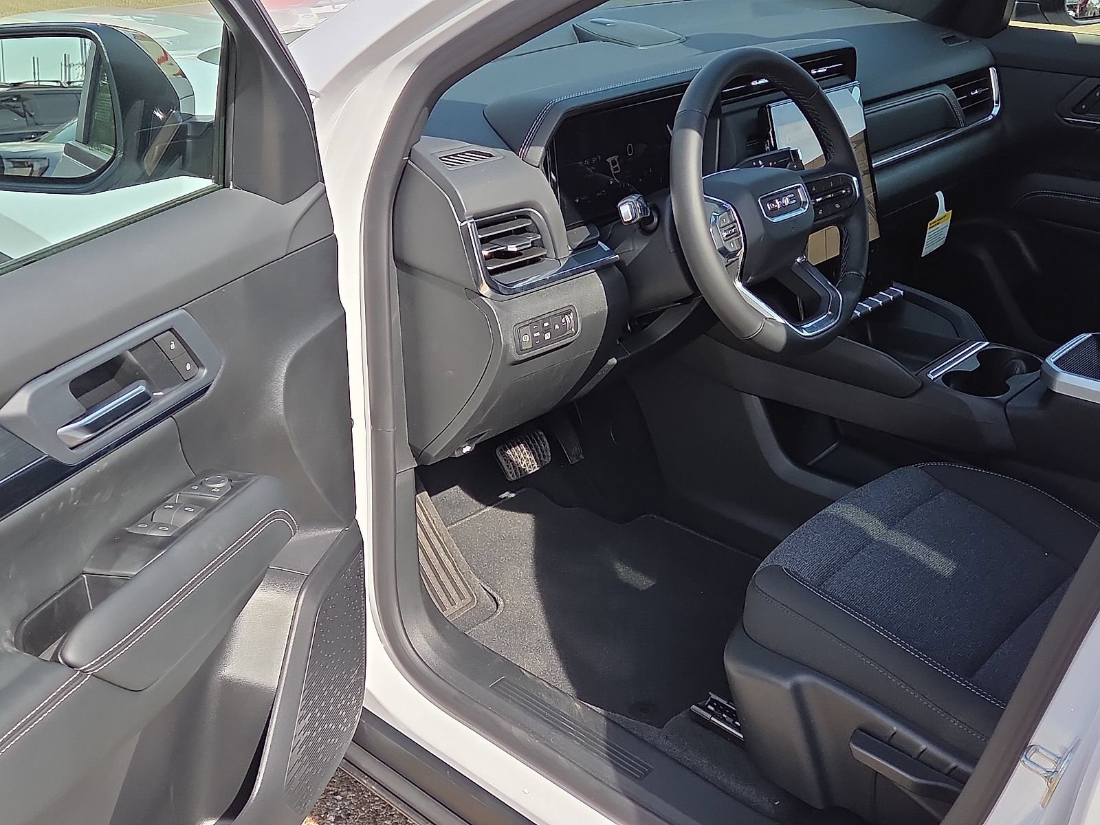New 2027 GMC Terrain Elevation AWD/4WD image 12