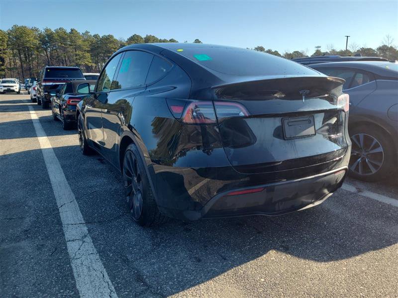 Used 2022 Tesla Model Y Performance image 10