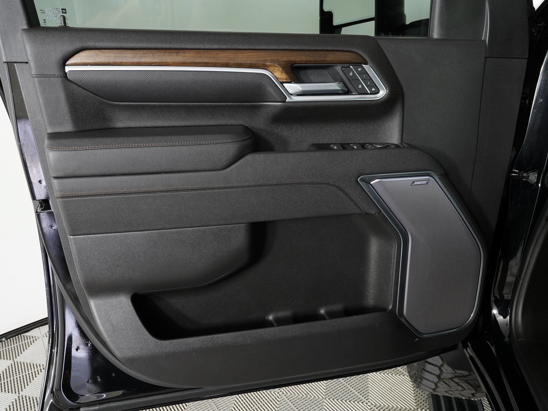 Used 2026 Chevrolet Silverado 3500 High Country w/ High Country Premium Package AWD/4WD image 14