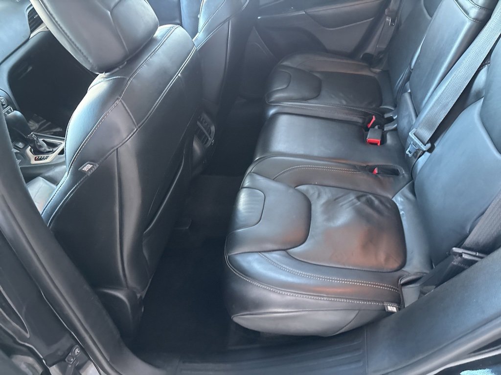 Used 2016 Jeep Cherokee Limited image 22