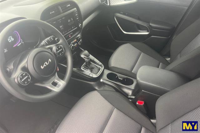 Used 2025 Kia Soul LX image 10