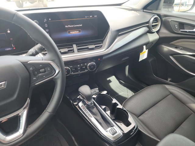 Used 2025 Chevrolet Trax ACTIV w/ Driver Confidence Package FWD image 27