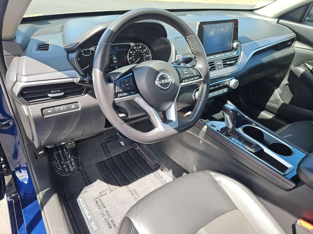 Used 2024 Nissan Altima 2.5 SR FWD image 13