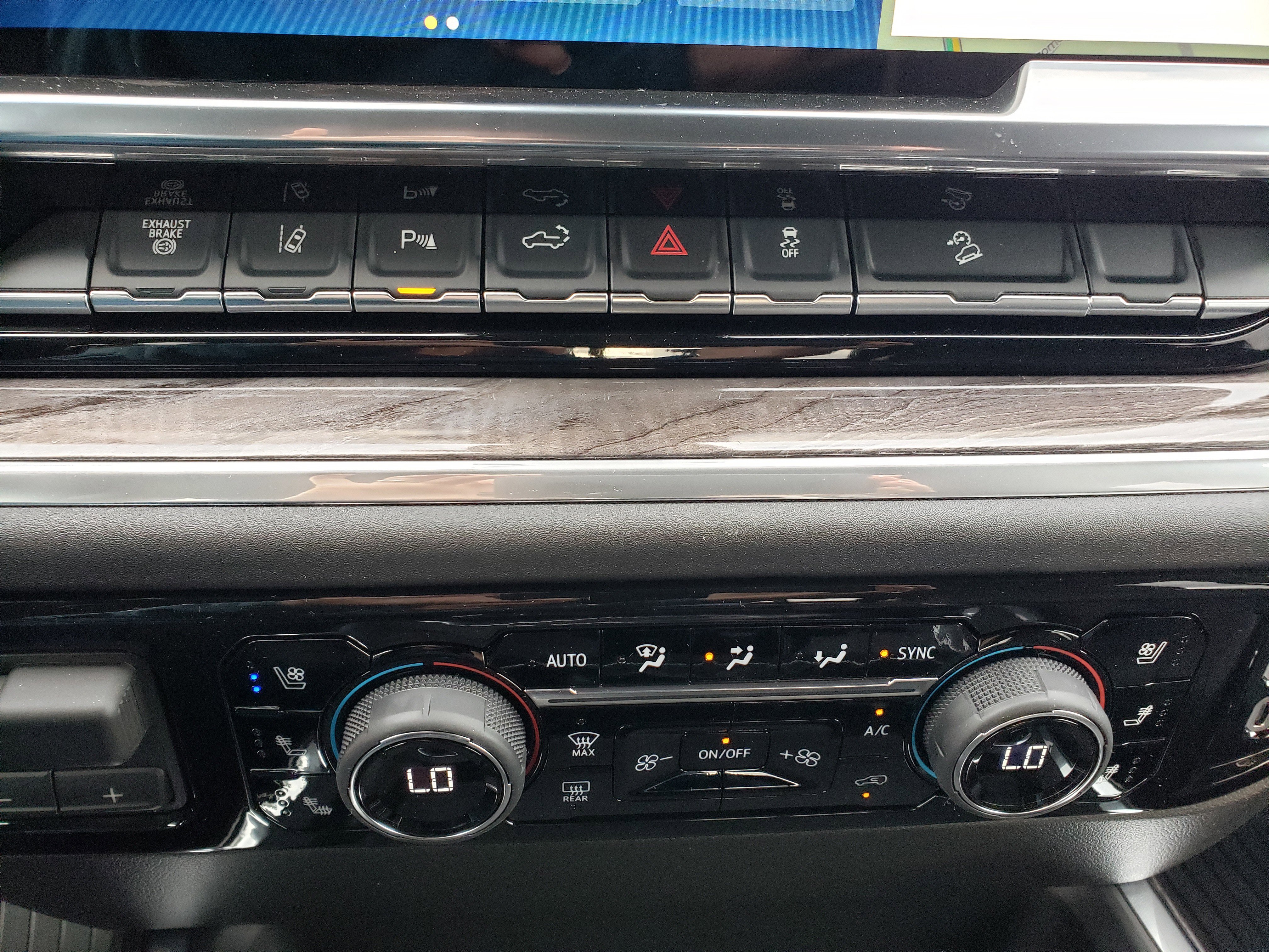 New 2026 Chevrolet Silverado 2500 LTZ w/ LTZ Plus Package image 23