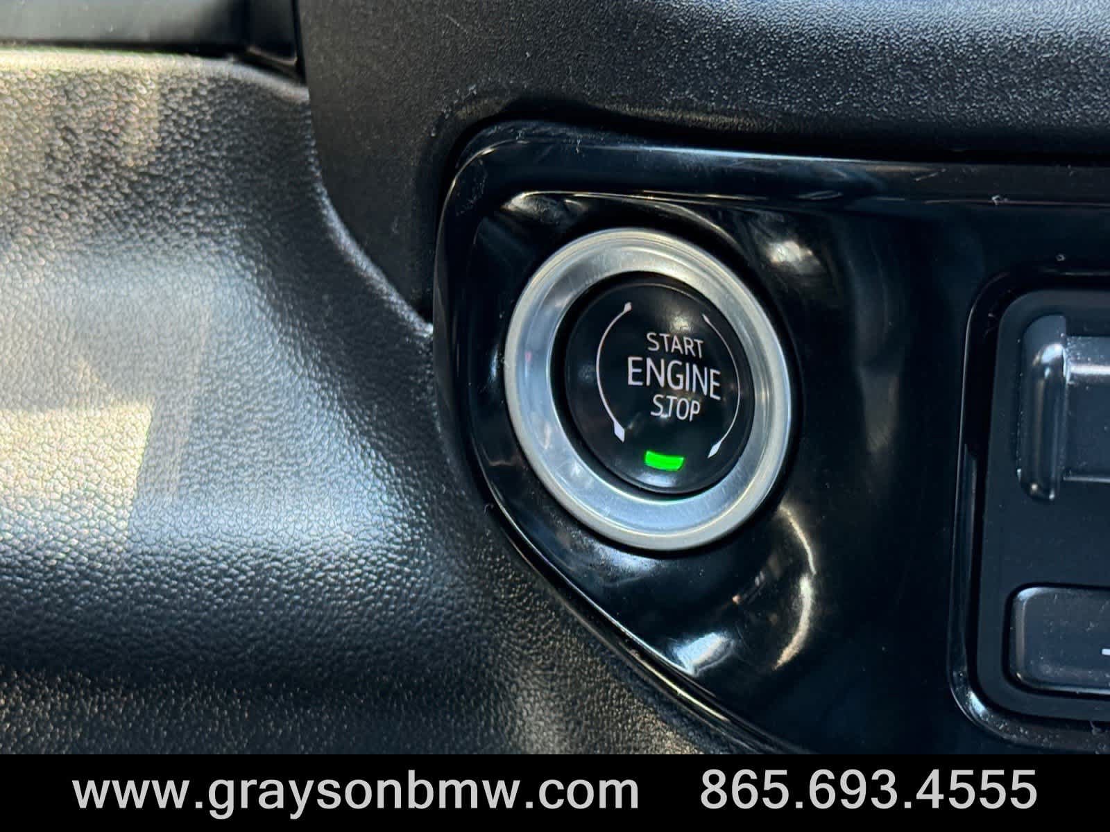Used 2024 Chevrolet Silverado 1500 LTZ AWD/4WD image 27