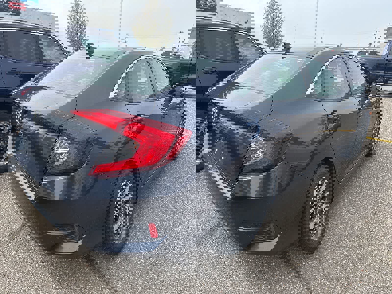 Used 2018 Honda Civic EX image 23