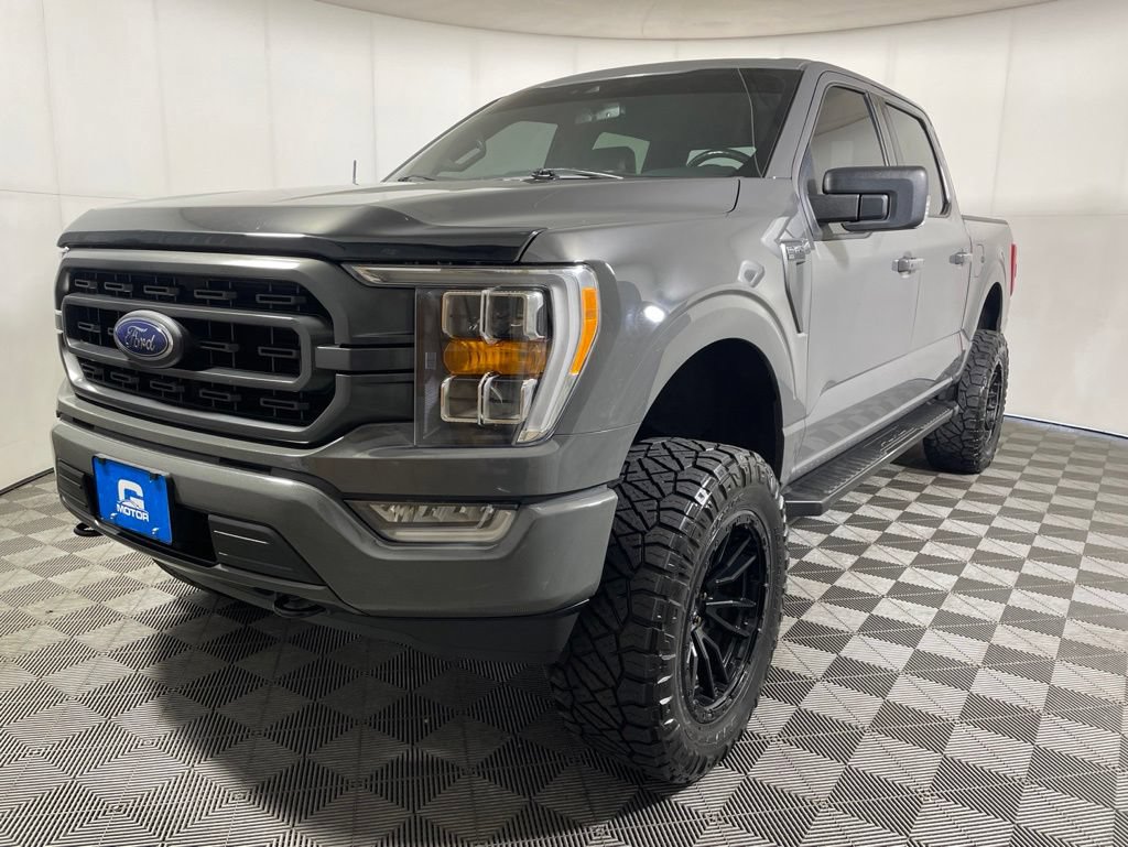 Used 2021 Ford F150 XLT w/ Equipment Group 302A High AWD/4WD image 4