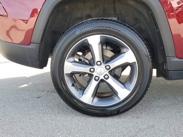 Used 2025 Jeep Grand Cherokee Laredo X image 7