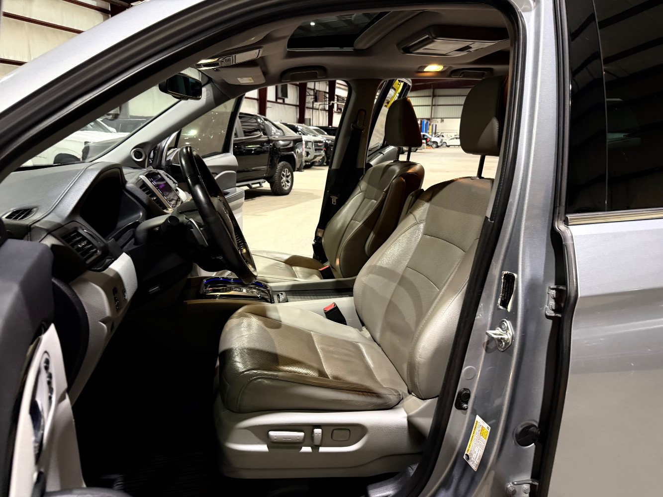 Used 2018 Honda Pilot Elite image 14