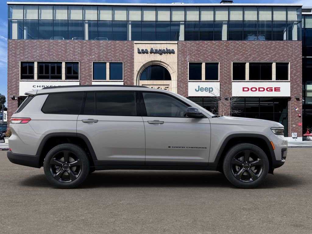 New 2025 Jeep Grand Cherokee L Altitude image 21