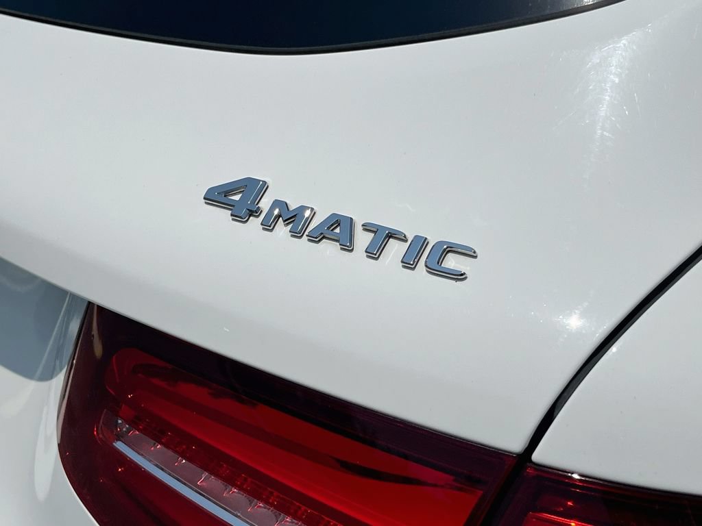 Used 2019 Mercedes-Benz GLC 300 4MATIC image 30