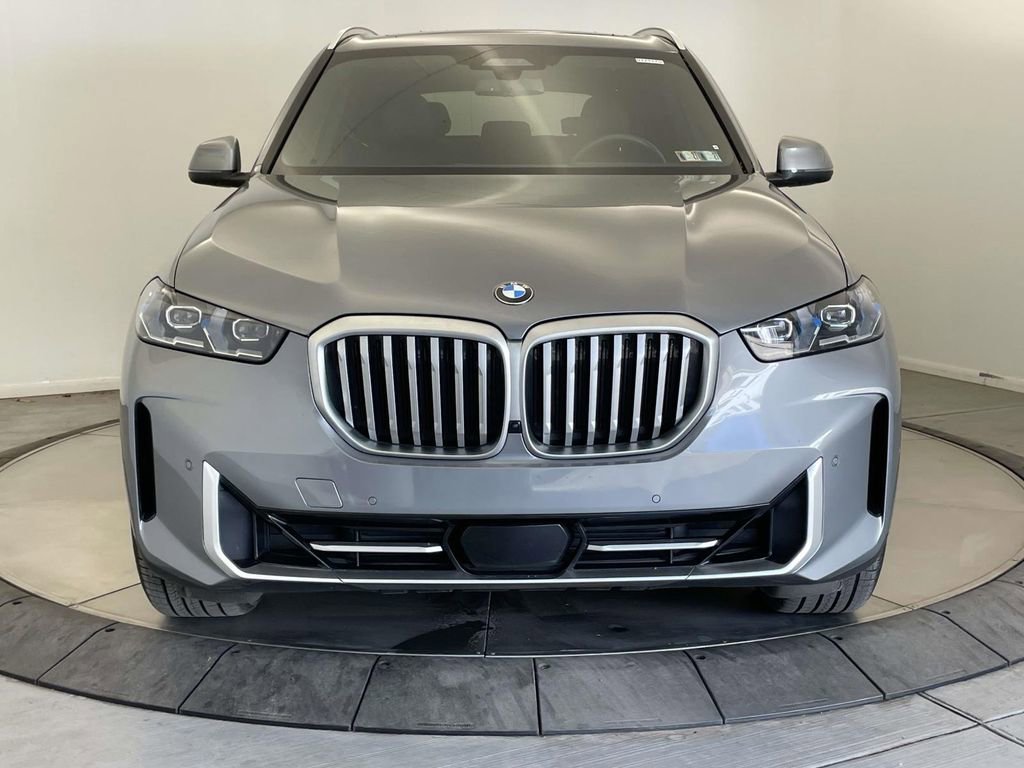 Used 2024 BMW X5 xDrive40i w/ Premium Package AWD/4WD image 8