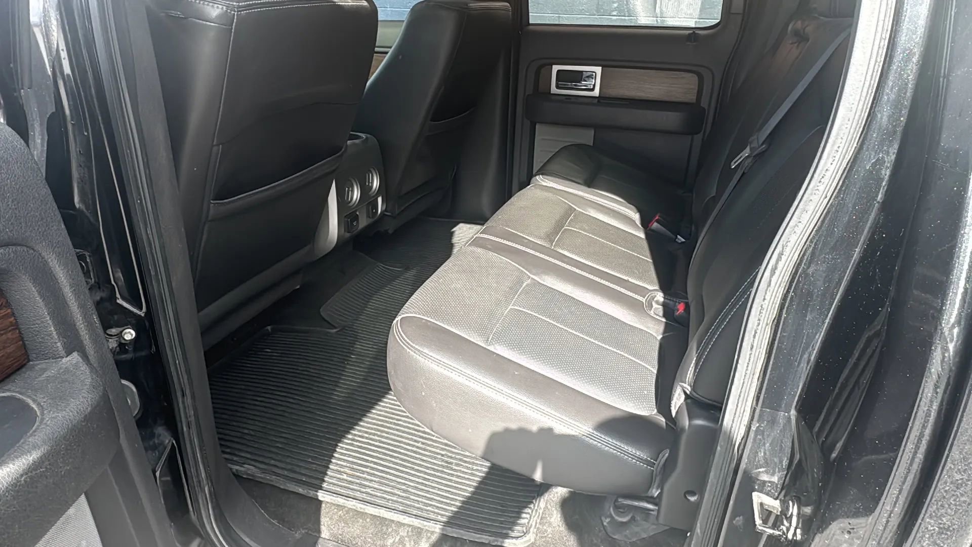 Used 2013 Ford F150 Lariat w/ Luxury Equipment Group image 12